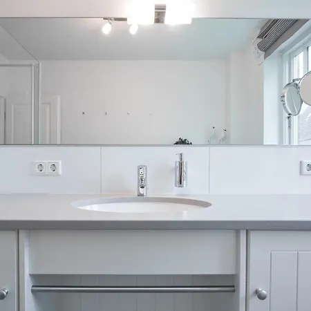 Haus Leuchtfeuer 3 *